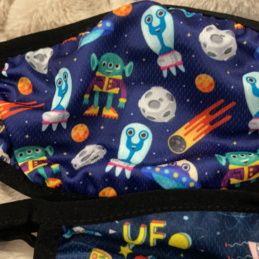 New set/5 kid’s Alien face masks